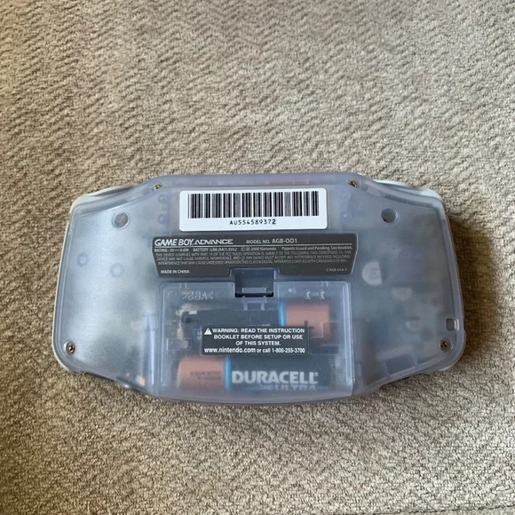 Game Boy Advance - Picture 2 of 4